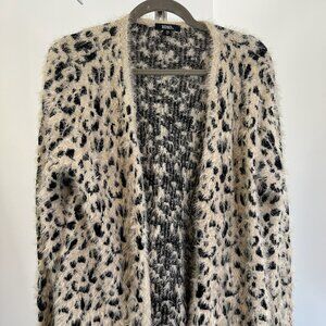 XOXO‎ Women’s Cardigan Sweater L Fuzzy Leopard Print Faux Fur Long Sleeve